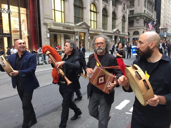 Columbus day,Notte Taranta fa ballare NY