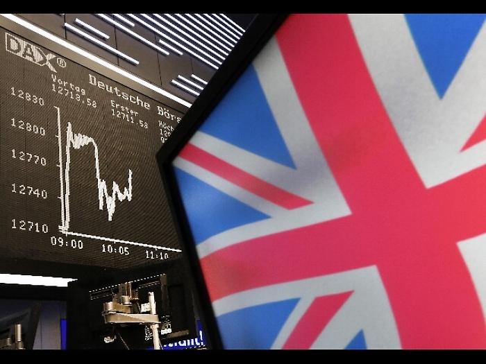 Borsa: Europa chiude in ordine sparso