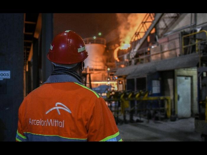 ArcelorMittal:sale utile trimestre