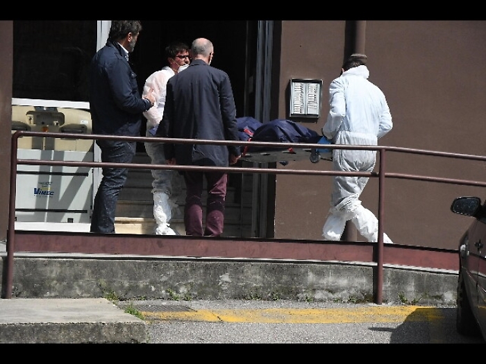 Morta nel milanese,c'era biglietto addio