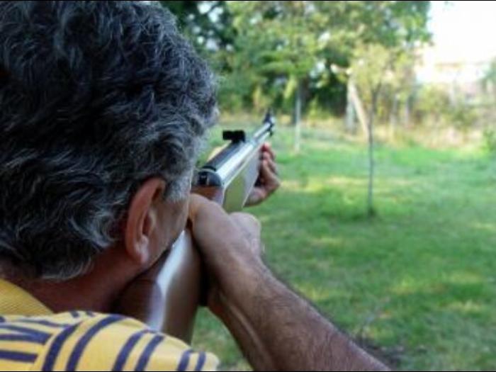 Colpo da suo fucile, muore cacciatore