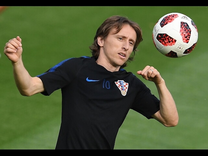 Stampa Spagna, Modric resta al Real