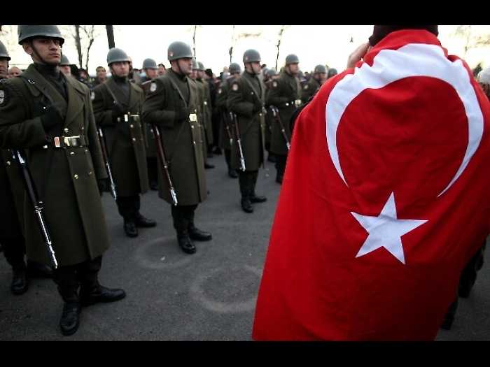 Turchia: mandati arresto per 85 soldati