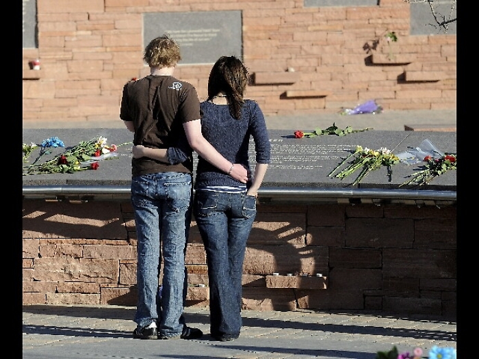 Usa: ispira massacri, demolire Columbine