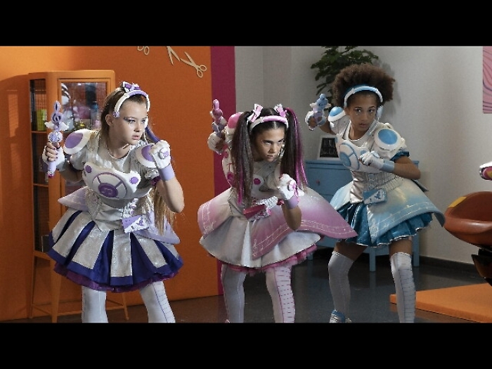 Miracle Tunes, fenomeno pop giapponese