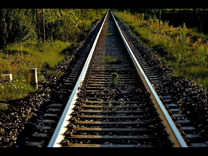 Messina, ragazza di 14 anni muore travolta da treno: per Polizia sarebbe suicidio