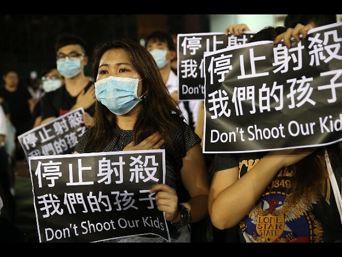 Hong Kong: il ferito accusato di rivolta