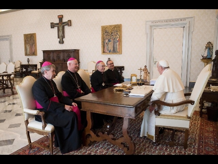 Vescovi, dramma migranti vergogna Ue