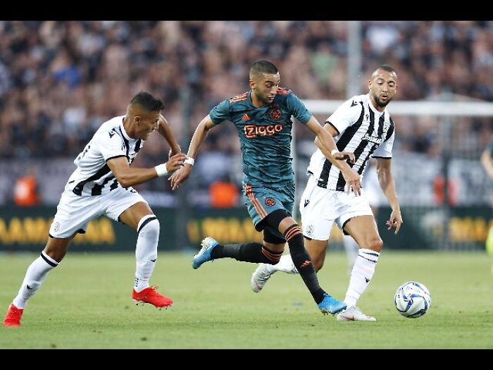 Champions: Paok-Ajax 2-2