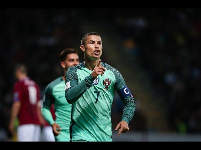 Cristiano Ronaldo di nuovo pap&agrave;