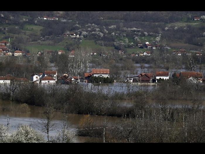 Piogge incessanti in Serbia, alluvioni