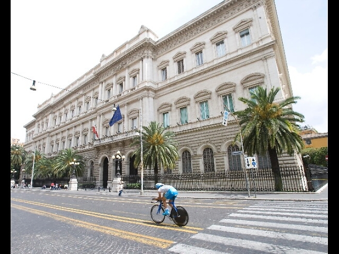 Bankitalia:meno titoli Stato per banche