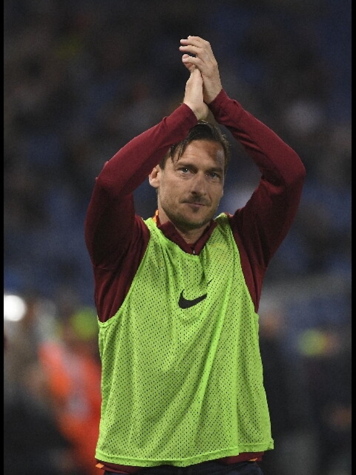 Mbapp&eacute; insieme a Totti a Montecarlo