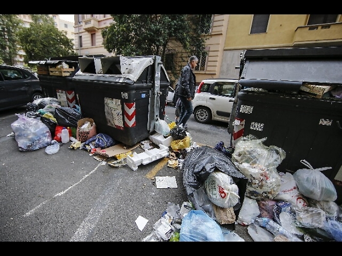 Regione a Raggi, soluzioni o commissario