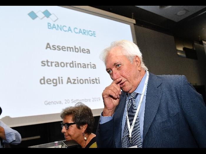 Carige taglia 45 filiali, 18 in Liguria