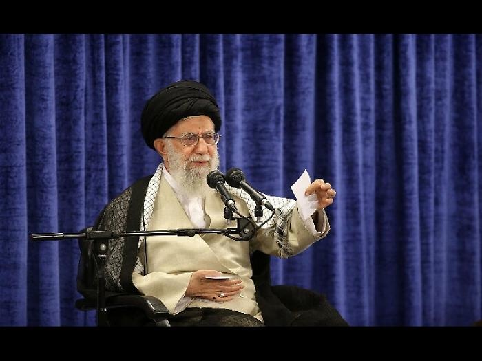 Khamenei: nessun negoziato con gli Usa