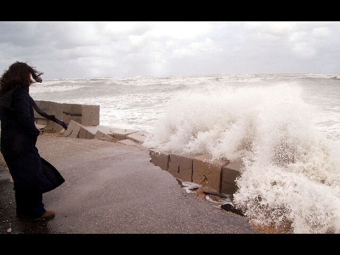 Barca su scogli: 2 morti, 2 dispersi