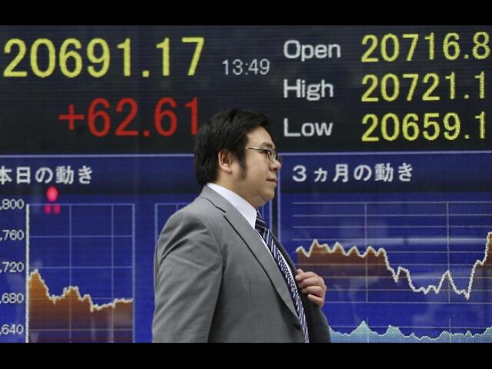 Oro: in calo a  1.283 dollari l'oncia