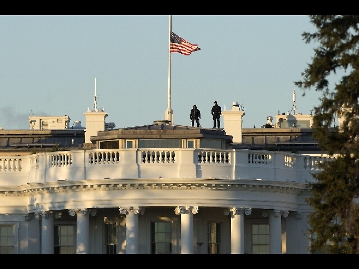 Secondo staff Casa Bianca lascia