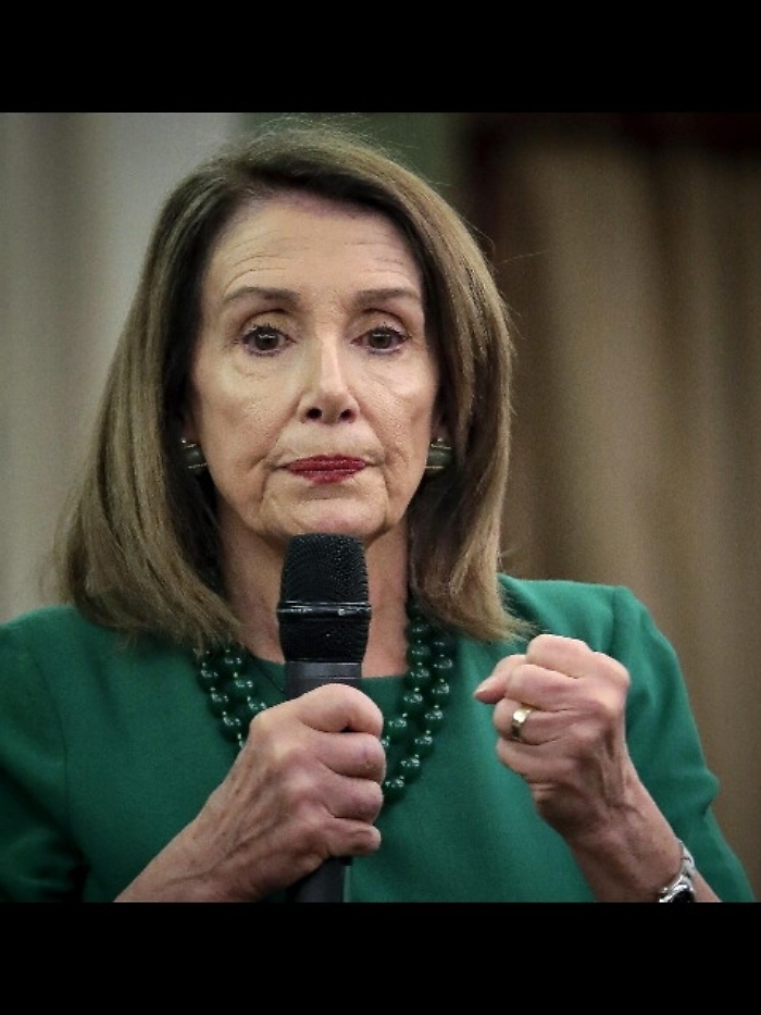 Pelosi, Usa in crisi costituzionale