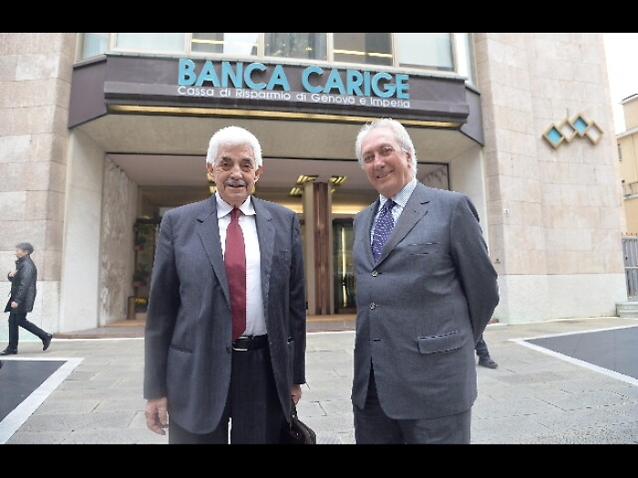 Carige: via 1000 dipendenti, 120 filiali