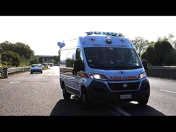 Studente morto a scuola,ipotesi suicidio