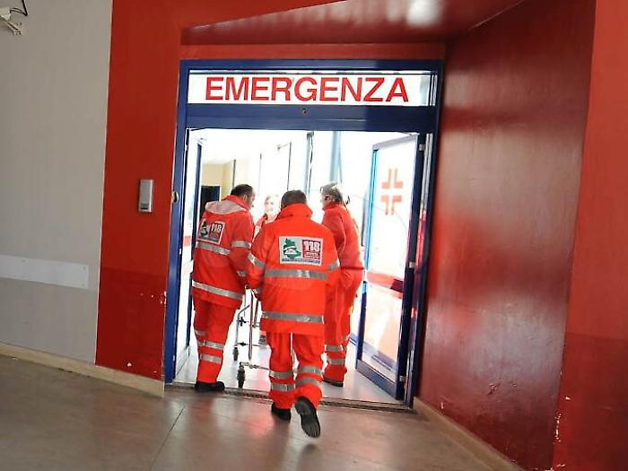 Fiamme da asciugacapelli, ragazza ustionata a Palermo