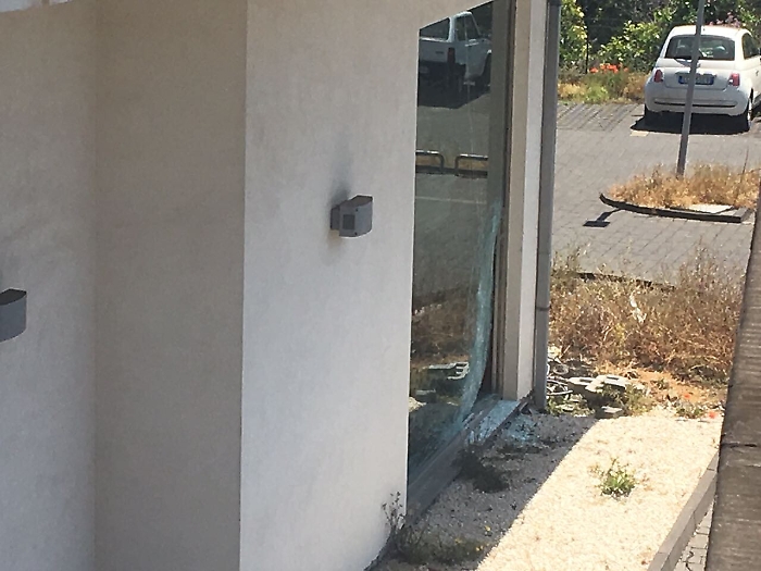 Giarre, furto con spaccata al megastore di Santa Maria la Strada