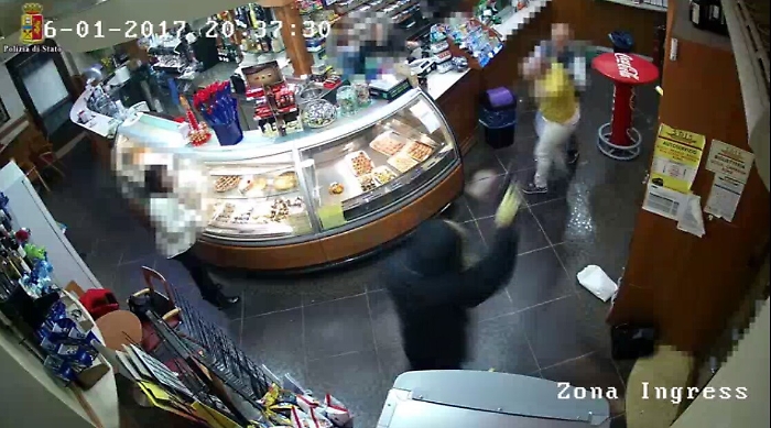 Rapina al bar della stazione di Vittoria, arrestato il secondo bandito