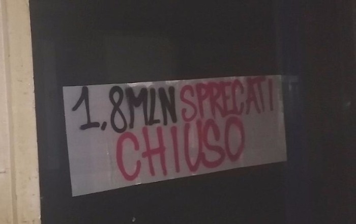 In otto anni spesi 8 milioni per affittare locali, la protesta contro gli &ldquo;sprechi&rdquo; dell'Universit&agrave;