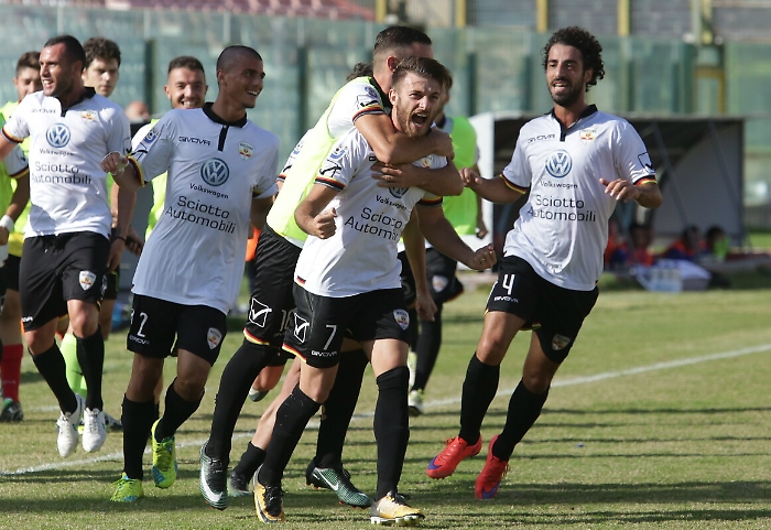 Serie D, il festival del gol tra Messina e Troina finisce in parit&agrave;