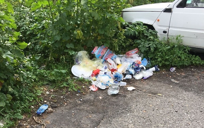 Catania, rifiuti in via San Filippo Neri: &egrave; un'indecenza!