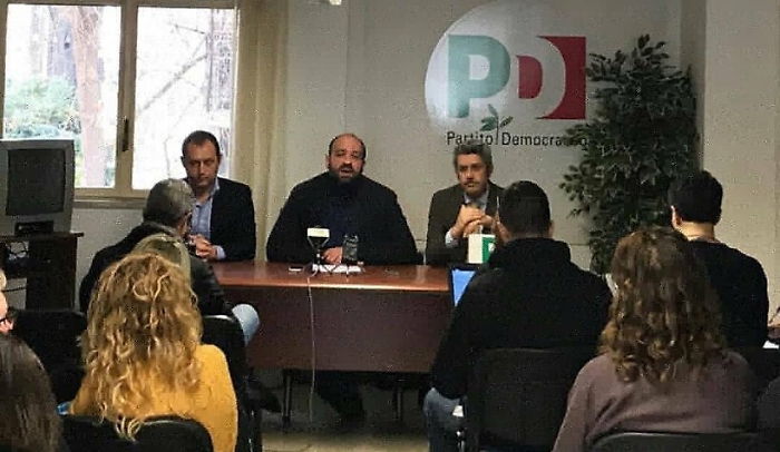 Partigiani Dem all'attacco: &laquo;Dopo Renzi si dimetta la classe dirigente del partito in Sicilia&raquo;