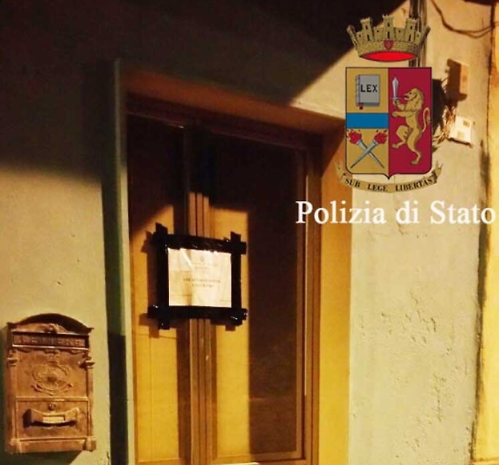 Ragusa, blitz anti-prostituzione nel palazzo-bordello 