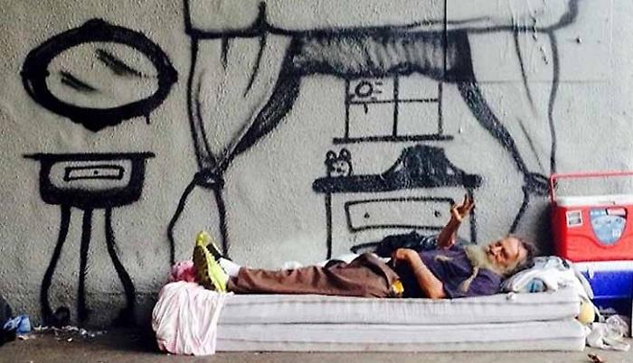 Bivacco sar&agrave; sanzionato a Catania: ordinanza del sindaco Pogliese