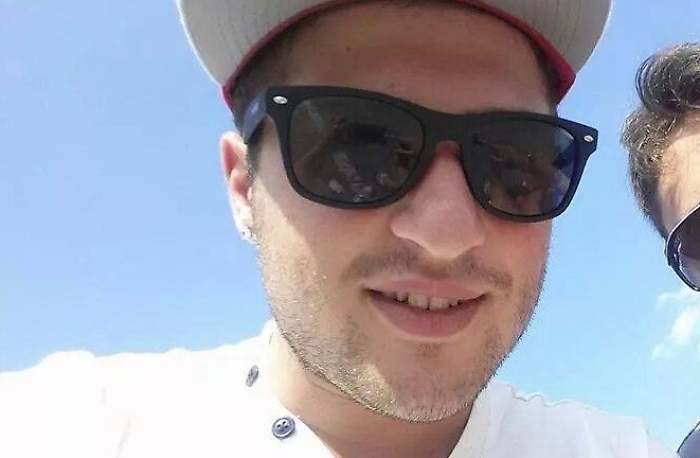 Aci Trezza, moto contro muro: muore un 25enne, grave l'amico