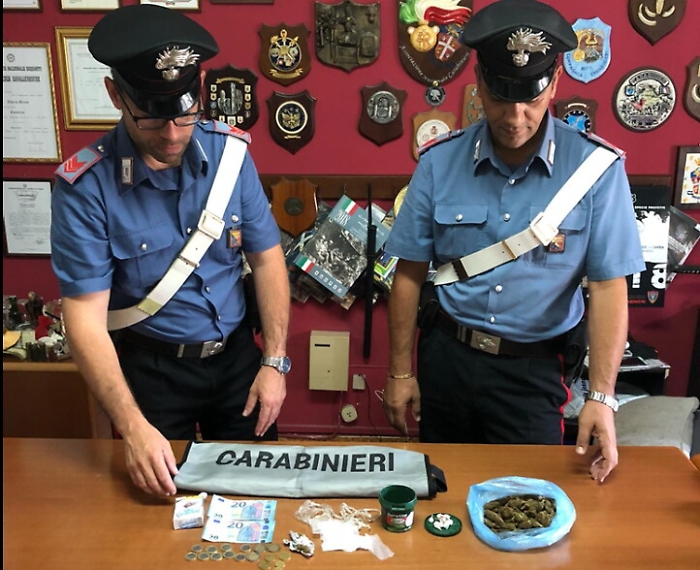 Marijuana a Chiaramonte Gulfi, arrestati due giovani spacciatori