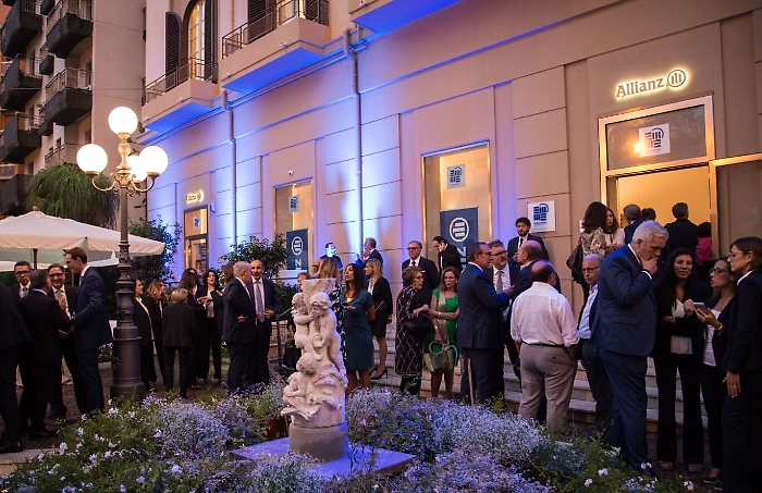 Palermo, apre il primo centro di consulenza integrata a livello nazionale di Allianz Bank 
