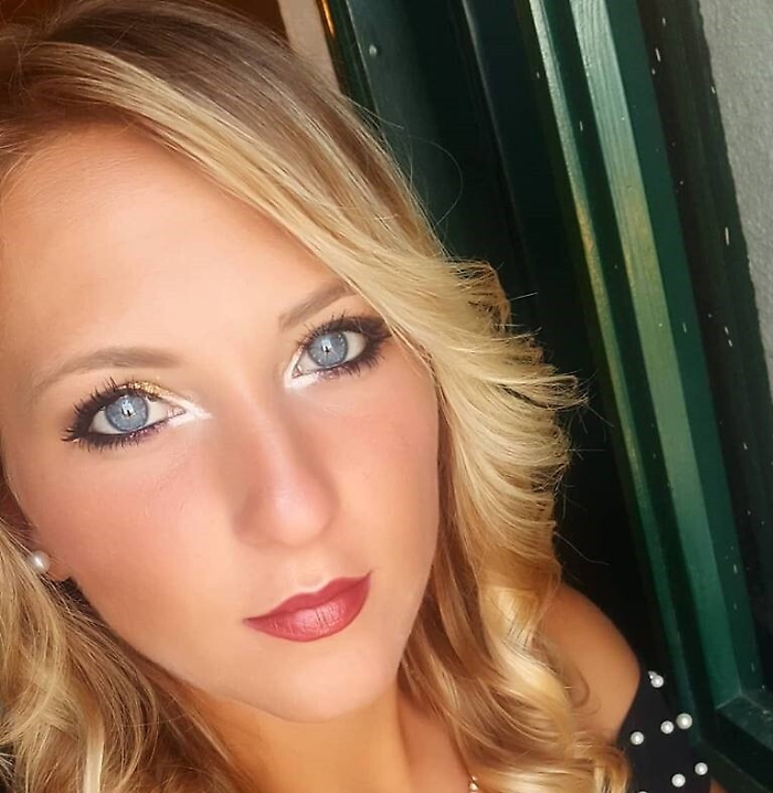 &laquo;Tu sei forte, rialzati!&raquo;: su Facebook le esortazioni degli amici di Angela