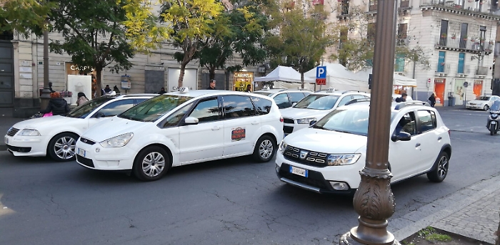 Protesta dei taxi, il 22 marzo sciopero di quattro ore in tutta la Sicilia