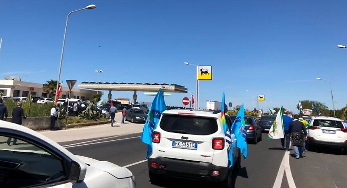 Ragusa Catania, la marcia contro il Governo: &laquo;Basta rinvii, si dia l'ok al progetto&raquo;