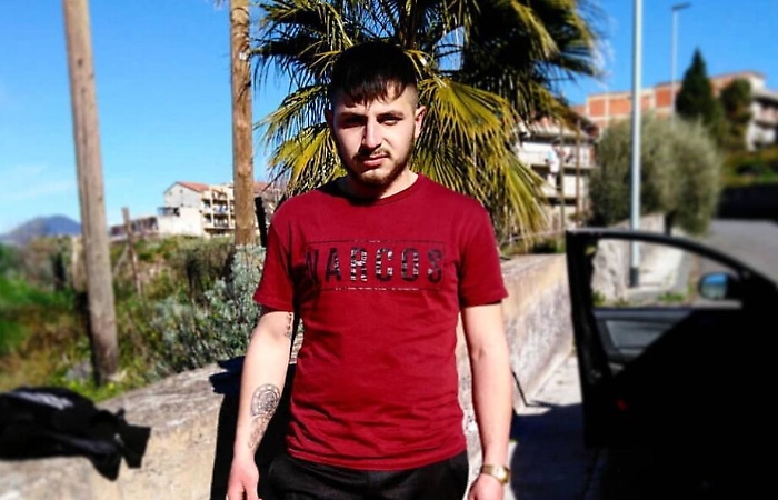 Accoltell&ograve; giovane fuori da discoteca a Giardini: arrestato