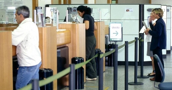 Banche, emorragia di posti e sportelli in Sicilia: persi 2.308 posti