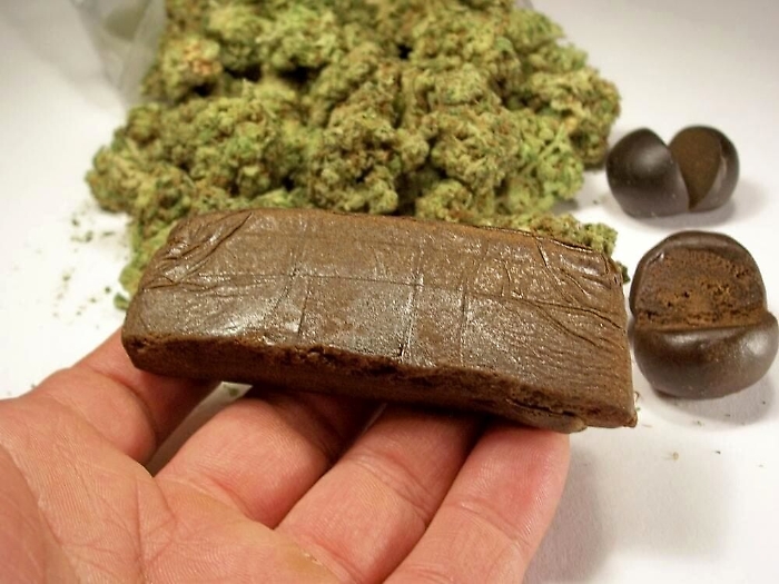 Augusta, 12 chili di hashish trovati in una casa