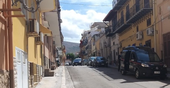 Trovato morto a Terrasini, nessun segno di violenza sul corpo