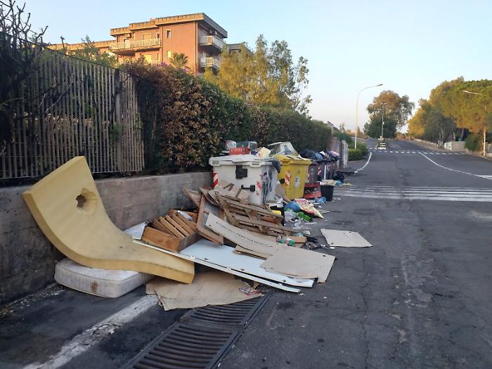 Catania: un'altra discarica.