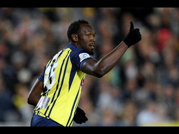 Calcio:Bolt fa esordio da professionista