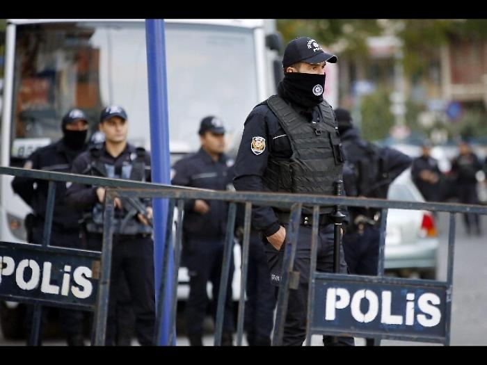 Turchia: altri 129mila sotto inchiesta