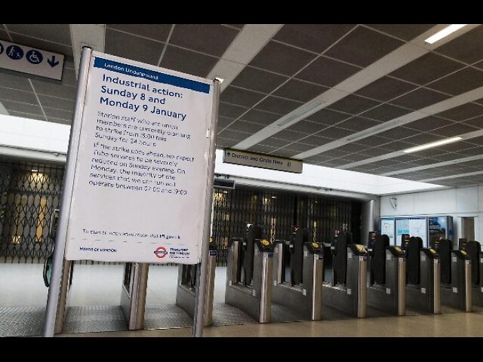 Gb: sciopero metr&ograve; Londra, forti disagi