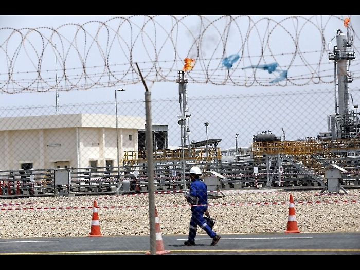 Petrolio: chiude in calo a 55,73 dollari